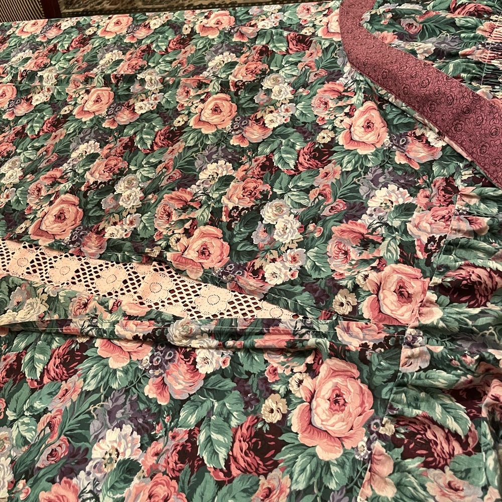 Vintage shower curtain/ Firm Price - Picture 6 of 16